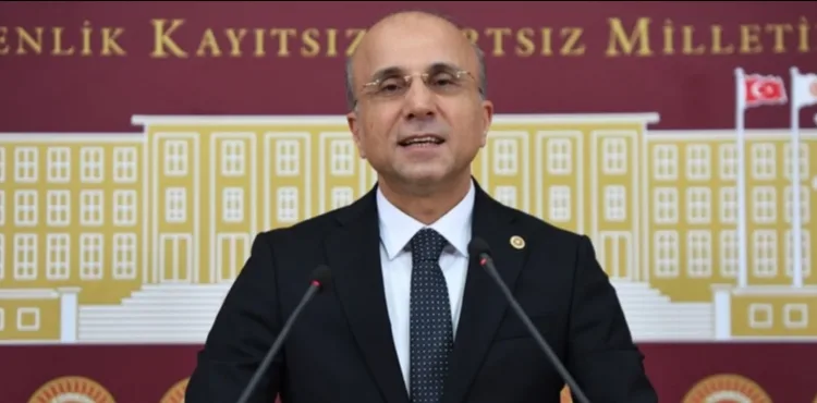 Kredi ve kredi kartı borçları 8 ayda 12 milyar 760 milyon dolar arttı