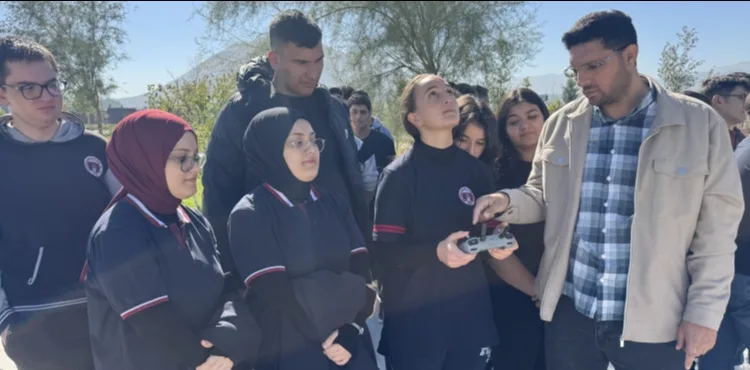 BÜYÜKŞEHİR’DEN HARİTA TAPU KADASTRO ALANI ÖĞRENCİLERİNE DRONE TEKNOLOJİLERİ VE CBS EĞİTİMİ