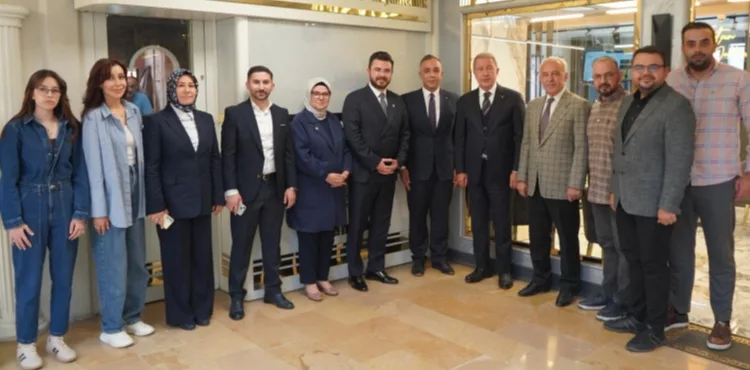 AK Parti Kayseri Teşkilatı Kapalı Çarşı’da Esnaf Ziyaretinde Bulundu