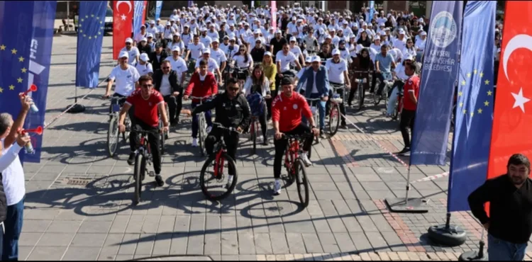 AVRUPA HAREKETLİLİK HAFTASI’NDA PEDALLAR SÜRDÜRÜLEBİLİR YARINLAR İÇİN ÇEVRİLDİ