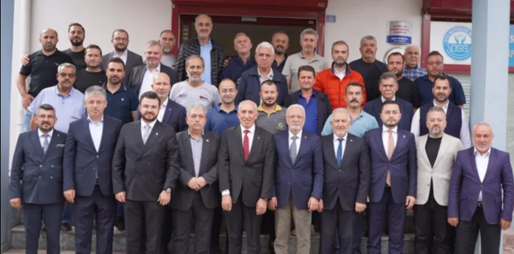 AK Parti Genel Başkan Vekili Elitaş, İl Başkanı Okandan ve Milletvekilleri Kayseri Oto Sanatkârlar Odası’nı Ziyaret Etti