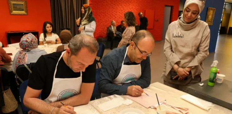 BÜYÜKŞEHİR KAYMEK’TEN KUMAŞ BOYAMA WORKSHOPU