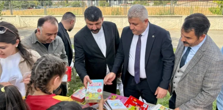 MHP Melikgazi’den Çocuk Evleri Sitesi’ne anlamlı ziyaret