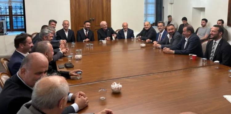 BİRLİK VAKFI’ndan GENEL MERKEZ’e ZİYARET