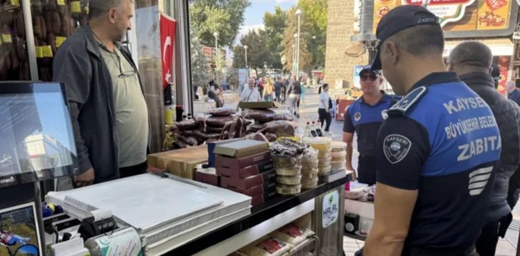 BÜYÜKŞEHİR ZABITASI, ESNAF VE VATANDAŞLARDAN TAM NOT ALIYOR