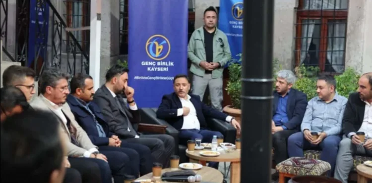 Birlik Vakfı'nın 'Genç Birlik Divan Buluşmaları' başladı.