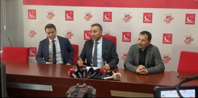 GÖZLERİMİZİN ÖNÜNDE KARANLIĞA DOĞRU İTİLİYOR.