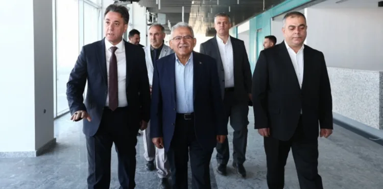 BAŞKAN BÜYÜKKILIÇ, 100 MİLYON TL’LİK YATIRIMLA DEVELİ’YE KAZANDIRILAN YENİ TERMİNAL BİNASINI İNCELEDİ