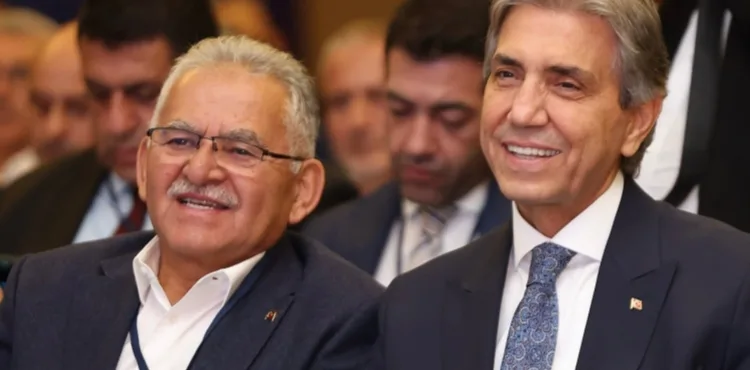 BÜYÜKKILIÇ, AK PARTİ’NİN GAZİANTEP’TEKİ YEREL YÖNETİMLER DEĞERLENDİRME TOPLANTISINA KATILDI