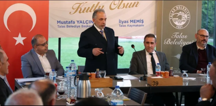 “MUHTARLARIMIZLA GÖNÜL GÖNÜLEYİZ”