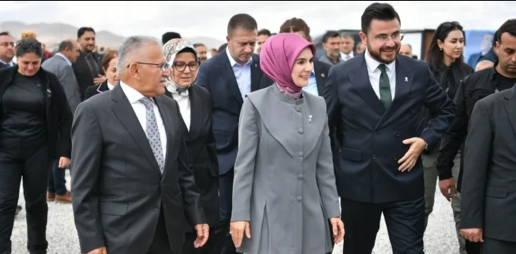 BAŞKAN BÜYÜKKILIÇ, BAKAN GÖKTAŞ İLE DEVELİ’DE HUZUREVİ TEMEL ATMA TÖRENİ’NE KATILDI