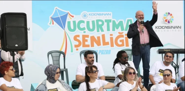 “HEMŞEHRİLERİMİN MUTLULUĞU HER ŞEYE DEĞER”