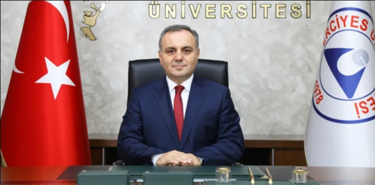 Rektör Prof. Dr. Fatih Altun'un 29 Ekim Cumhuriyet Bayramı Mesajı