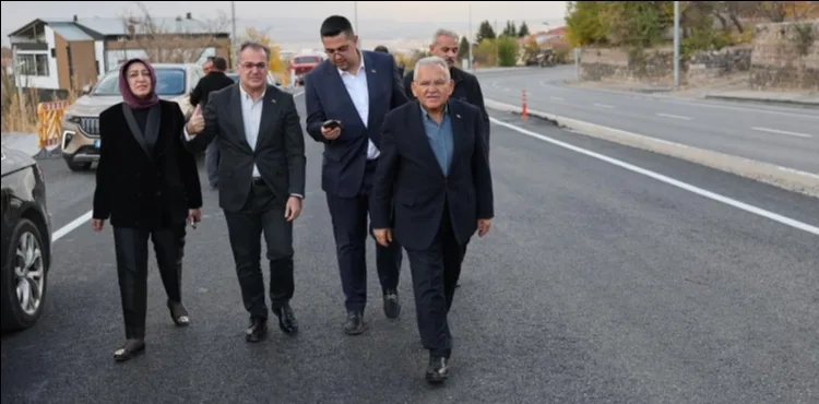 AKAR VE BÜYÜKKILIÇ’TAN ÜÇ İLÇEYE “HİZMET VE DAYANIŞMA” ZİYARETİ
