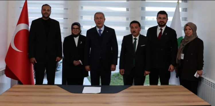 TBMM Milli Savunma Komisyonu Başkanı Hulusi Akar’dan Yeşilay’a Destek Ziyareti ve Üyelik
