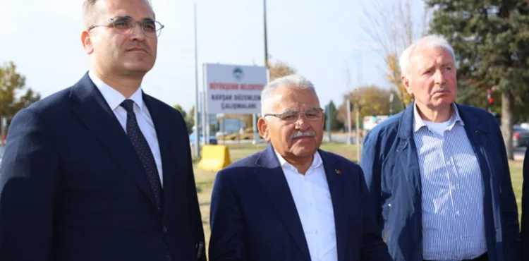 BAŞKAN BÜYÜKKILIÇ, KARTAL KAVŞAĞI TAKVİMİNİ AÇIKLADI: İHALE ARALIK’TA, HEDEF 10 AYDA TAMAMLAMAK
