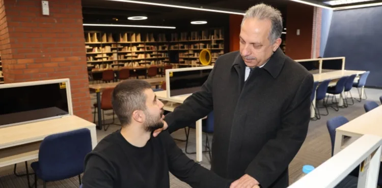 7 / 24 KÜTÜPHANE 1 MİLYONU AŞTI