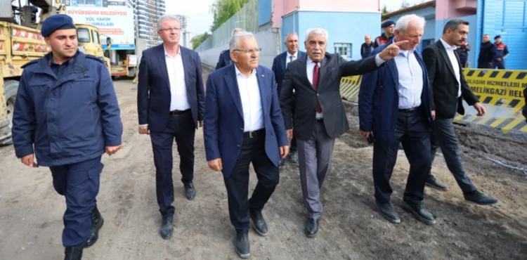 BAŞKAN BÜYÜKKILIÇ: “KARTAL KAVŞAĞI’NA ALTERNATİF YOLLARI AÇIYORUZ”