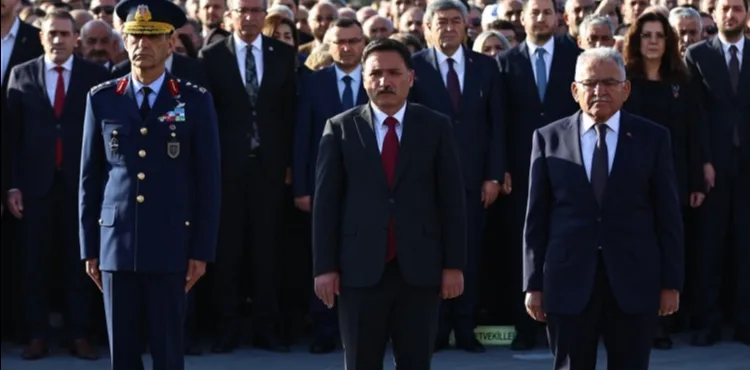 TÜRKİYE CUMHURİYETİ’NİN KURUCUSU MUSTAFA KEMAL ATATÜRK TÖRENLE ANILDI