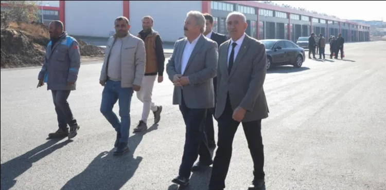 MELİKGAZİ BELEDİYESİ’NDEN YEŞİLYURT OTO SANAYİ SİTESİ’NE BÜYÜK KATKI