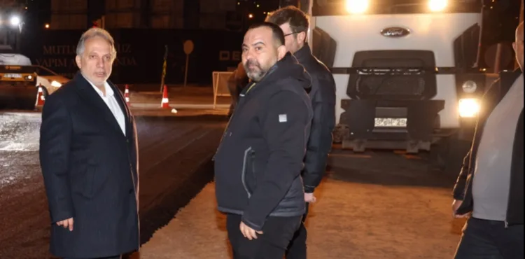 MEVLANA’DA “BELEDİYE MAHALLEMİZDE” MESAİSİ GECEYE TAŞTI