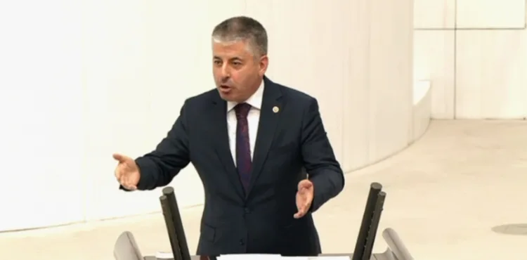 “Sosyal Medya Çıktı, Siyaset Bozuldu”