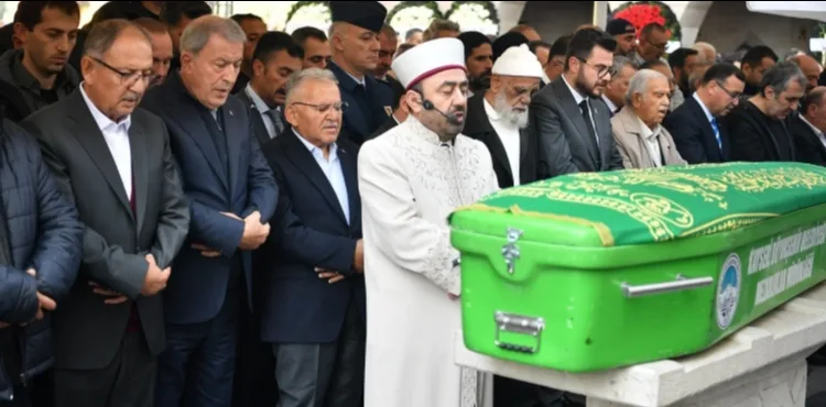 BAŞKAN BÜYÜKKILIÇ’IN HAYIRSEVER AĞABEYİ RAMAZAN BÜYÜKKILIÇ’I KAYSERİ, EBEDİYETE UĞURLADI