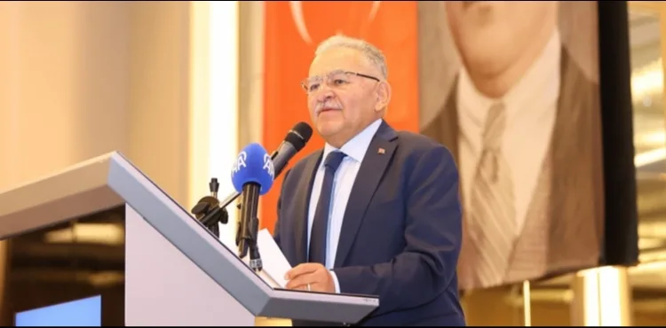 BAŞKAN BÜYÜKKILIÇ’A İÇ ANADOLU TOPLANTISINDA “SOSYAL HİZMET” ÖVGÜSÜ