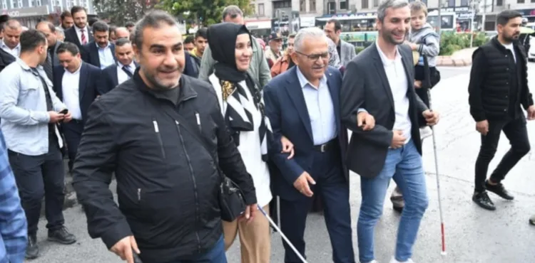 BAŞKAN BÜYÜKKILIÇ’TAN ENGELLİLER GÜNÜ MESAJINDA ‘ÖZEL HİZMET’ VURGUSU