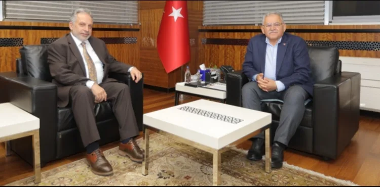 BAŞKAN BÜYÜKKILIÇ’A KOMŞU İL VE İLÇELERDEN ZİYARETÇİ AKINI