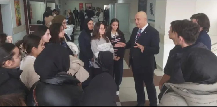 BÜYÜKŞEHİR’DEN GENÇLERE EĞİTİMDE GÜÇLÜ DESTEK: MATEMATİK KAMPI