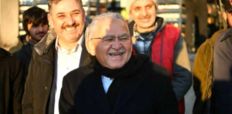 BAŞKAN BÜYÜKKILIÇ’TAN HAL KOMPLEKSİ’NE SABAH MESAİSİ