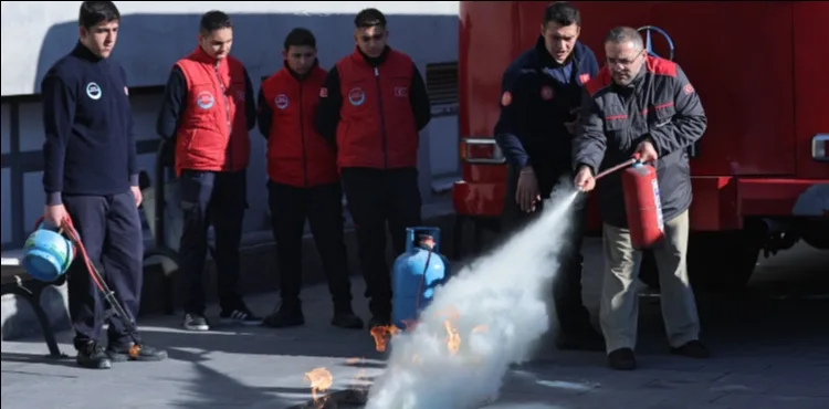 BÜYÜKŞEHİR’DEN DİN GÖREVLİLERİNE AFET FARKINDALIK VE YANGIN EĞİTİMİ