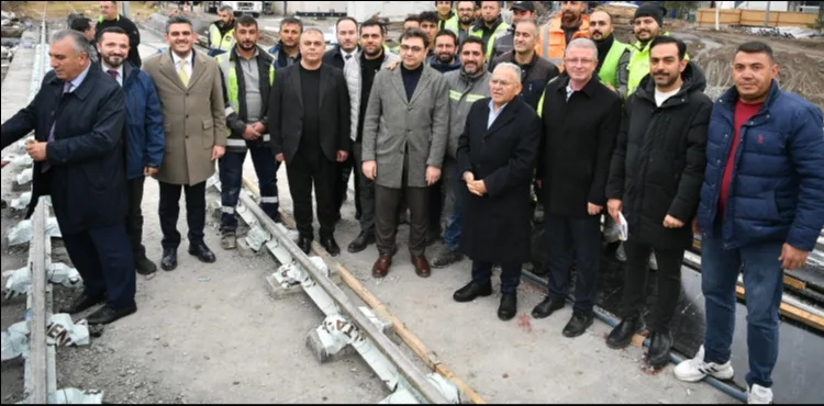 BÜYÜKKILIÇ: “OSMAN KAVUNCU-DSİ KAVŞAĞI’NDA TRAMVAY HATTI YENİDEN HİZMETE GİRİYOR”