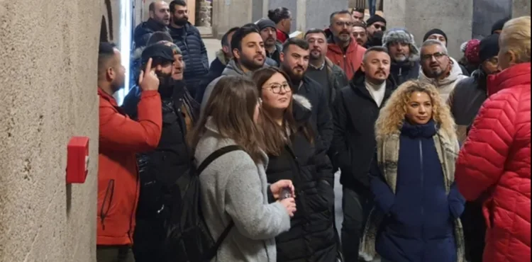KAYSERİ BÜYÜKŞEHİR’İN YATIRIMLARI, NEVŞEHİRLİ REHBERLERİ HAYRAN BIRAKTI
