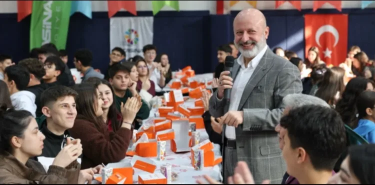 “GÜÇLÜ TÜRKİYE’NİN TEMELİ DONANIMLI GENÇLİKTİR”