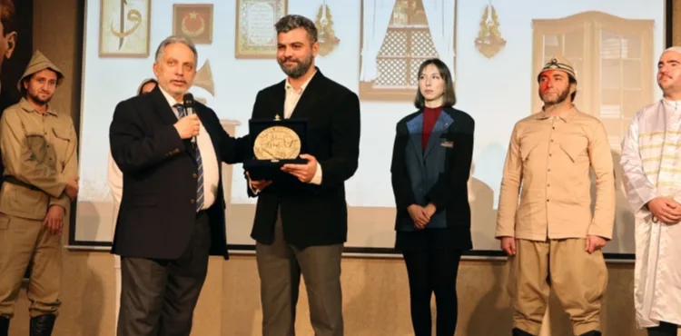 MEHMET AKİF TALAS'TA TİYATRO İLE ANILDI