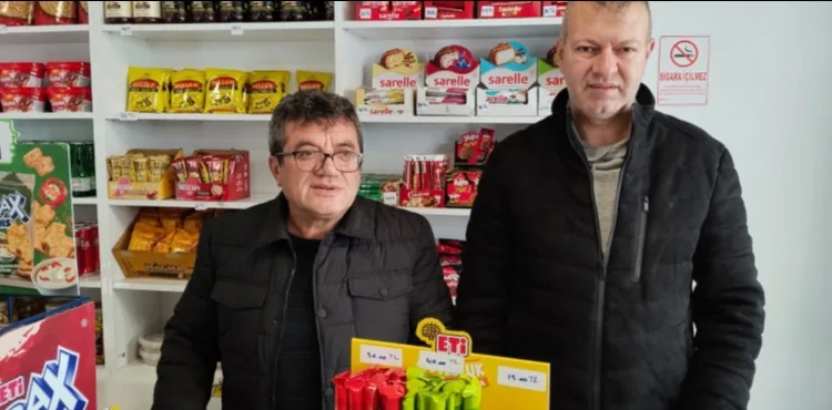 Yeni Ufuklar Derneği’nden öğrencilere burs için mini market açılışı