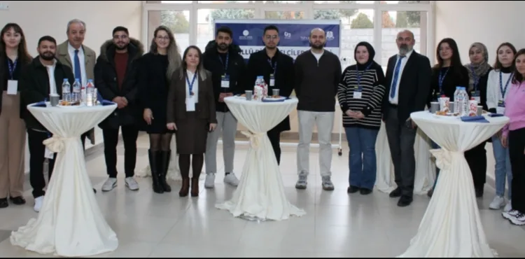 GÖNÜLLÜ DİJİTAL ELÇİLER PROJESİ TAMAMLANDI