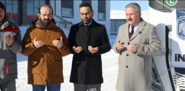 MELİKGAZİ’NİN YARDIM TIRI DUALARLA GAZZE’YE UĞURLANDI