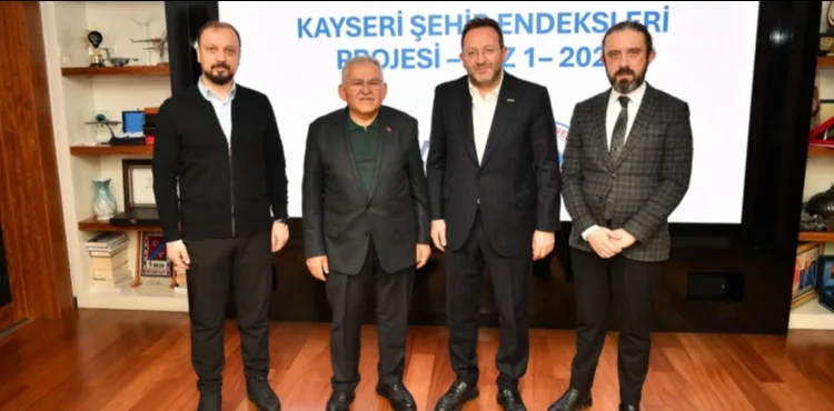 BAŞKAN BÜYÜKKILIÇ’A YILSONU ZİYARETÇİ YOĞUNLUĞU