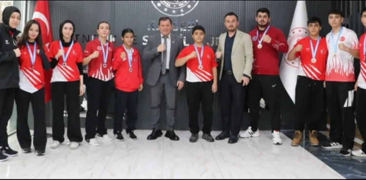 Sağlık Erva Spor Kulübü sporcuları Türkiye Şampiyonası’ndan 8 madalya ile döndü