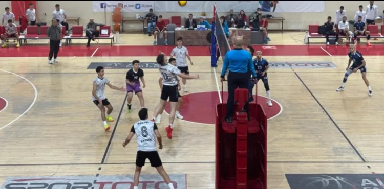 Elit Voleybol sahasında mağlup oldu
