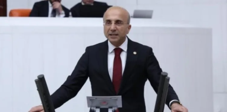 Geliri yüzde 18 artan bir memurun, kirası yüzde 35 artıyorsa burada denge bozukluğu vardır