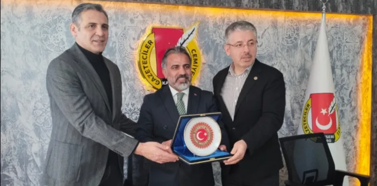 AK Parti'li Çopuroğlu: Toplumun refahına katkı sunan tüm gazetecilere teşekkür ediyoruz