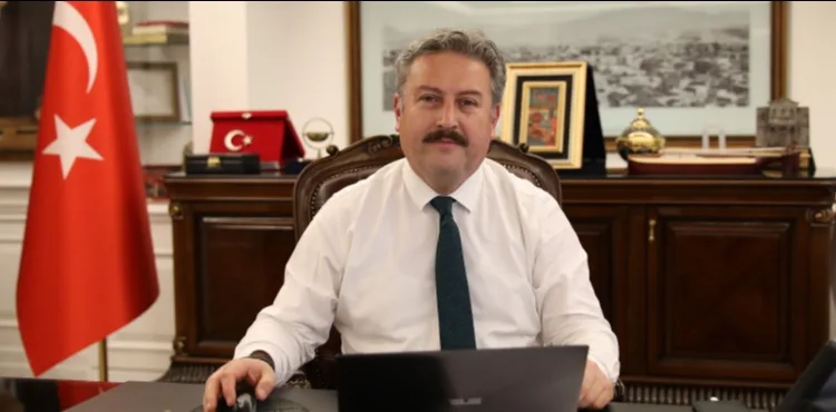 HAYDİ GENÇLER! TATİLDE HEM KAMP YAP HEM DE İNGİLİZCE ÖĞREN