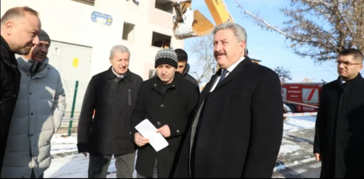 AYDINLIKEVLER MAHALLESİ’NDE KENTSEL DÖNÜŞÜM BAŞLADI