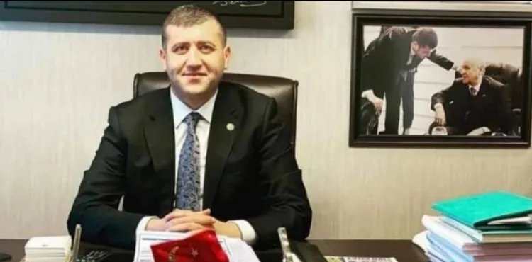 Kayseri’de ‘İyilik Abisi’nin duyurduğu emekliye MHP’li Ersoy sahip çıktı