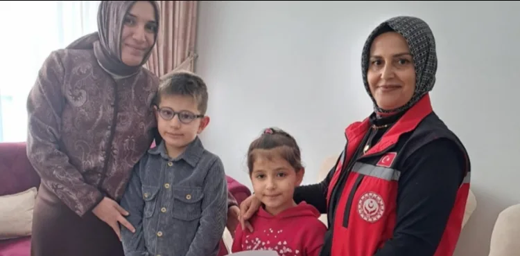ÇINGIR, şehitlerimizin ve gazilerimizin kıymetli emanetlerinin ilk karne günü sevincine ortak oldu