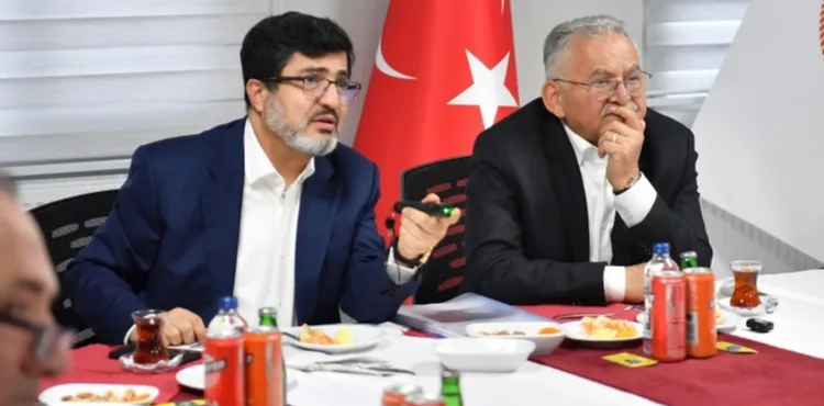 BAŞKAN BÜYÜKKILIÇ İLE GENEL MÜDÜR EYİGÜN’DEN YHT PROJESİNE YAKIN TAKİP